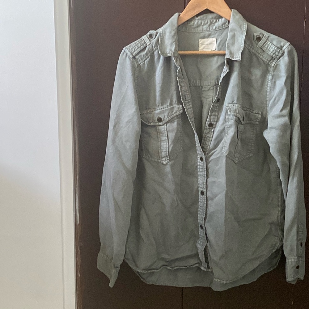 American Eagle Boyfriend Fit Button Up